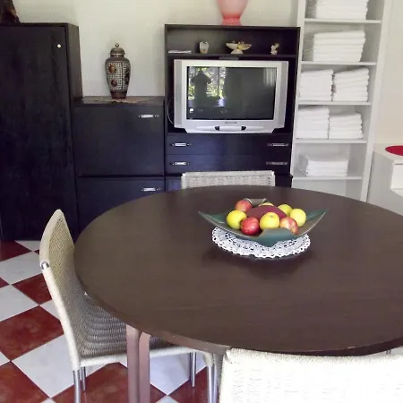 House With 2 Bedrooms In With Shared Pool Furnished Balcony And Wifi 600 M From The Beach Apúlia